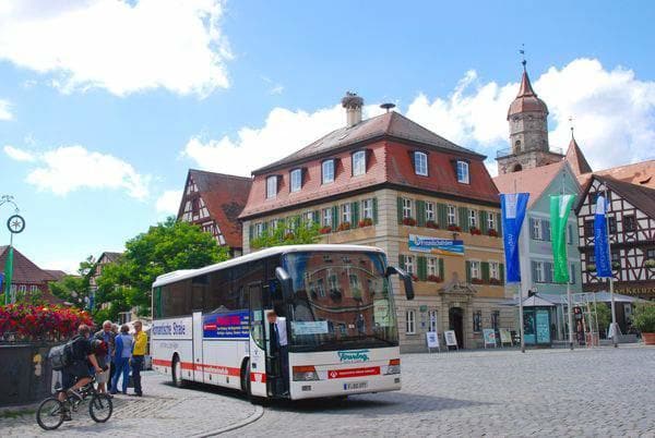 Autobus romantici